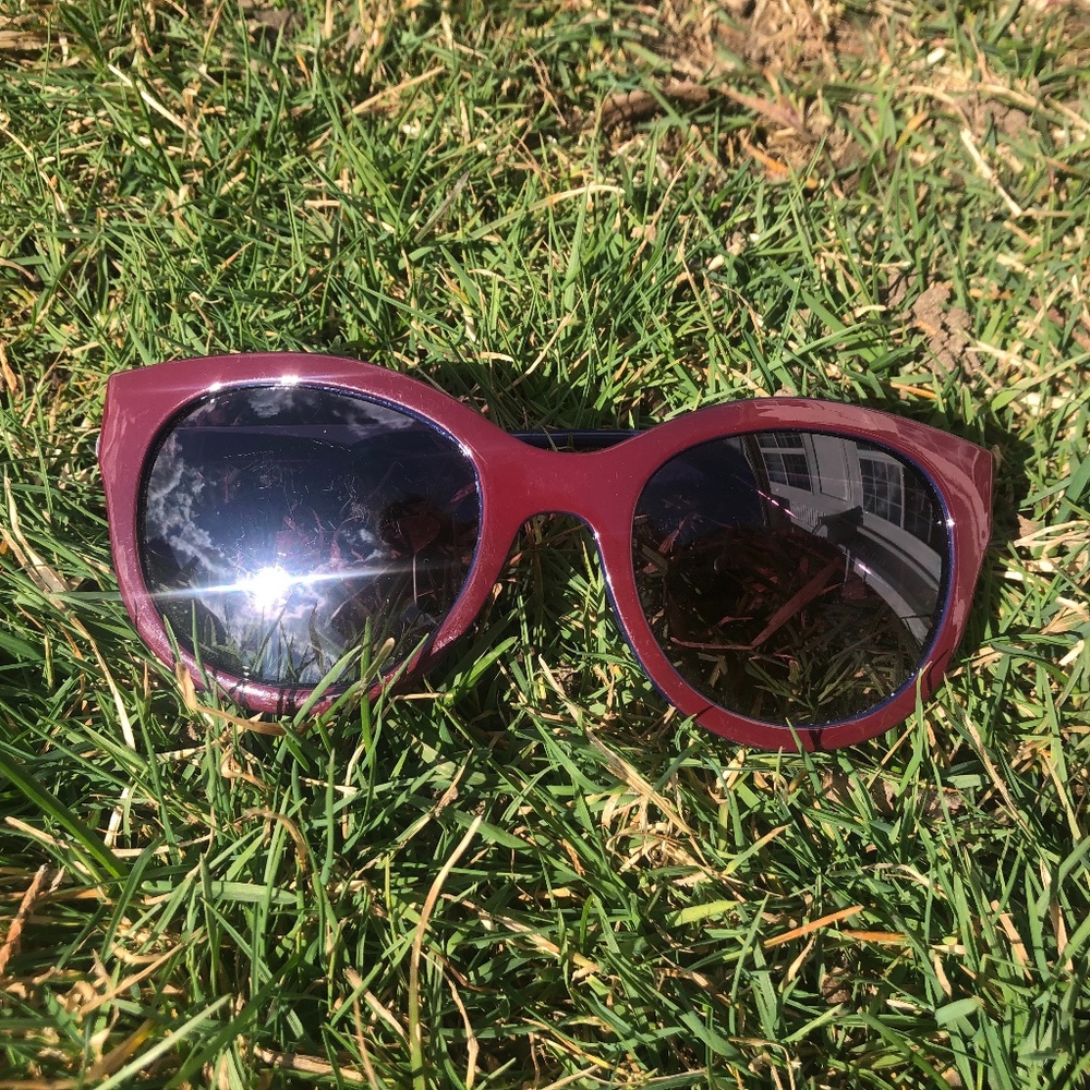 👐Magenta Charming Charlie Sunglasses